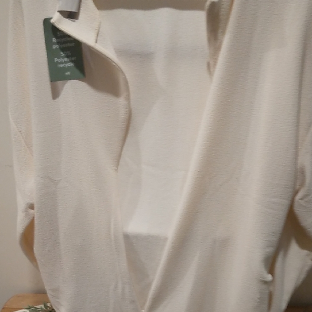Elegant Cream Long Sleeve Dress - Picture 5 of 8